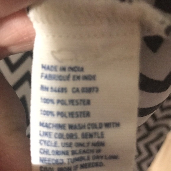 American Eagle Outfitters Chevron Blouse SP - Picture 5 of 6